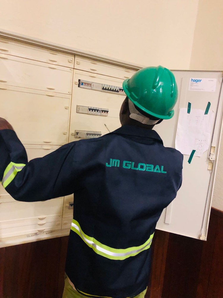 Materiais e Equipamentos de Construção Civil